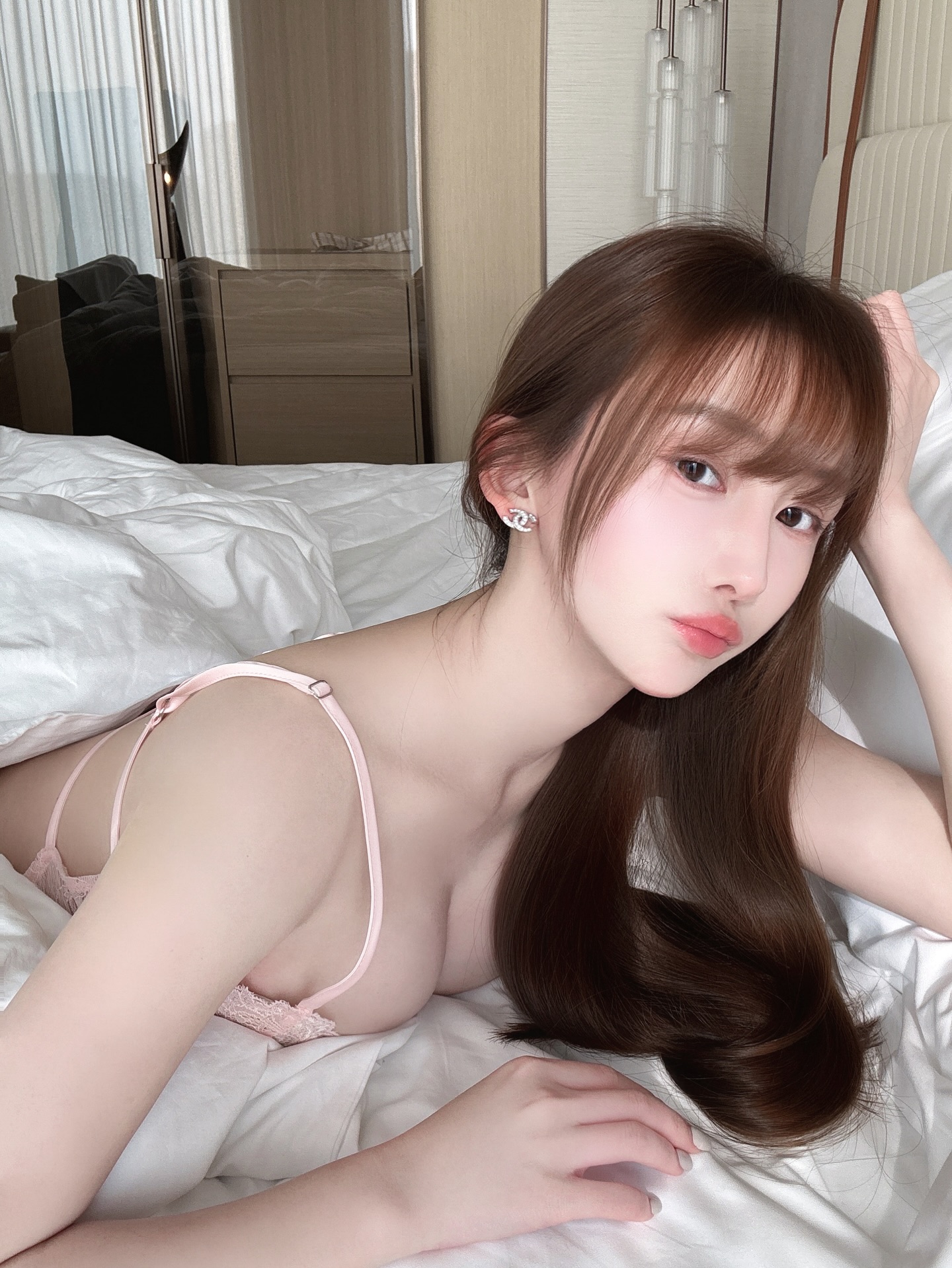 留学生约炮约爱加line：wt8135