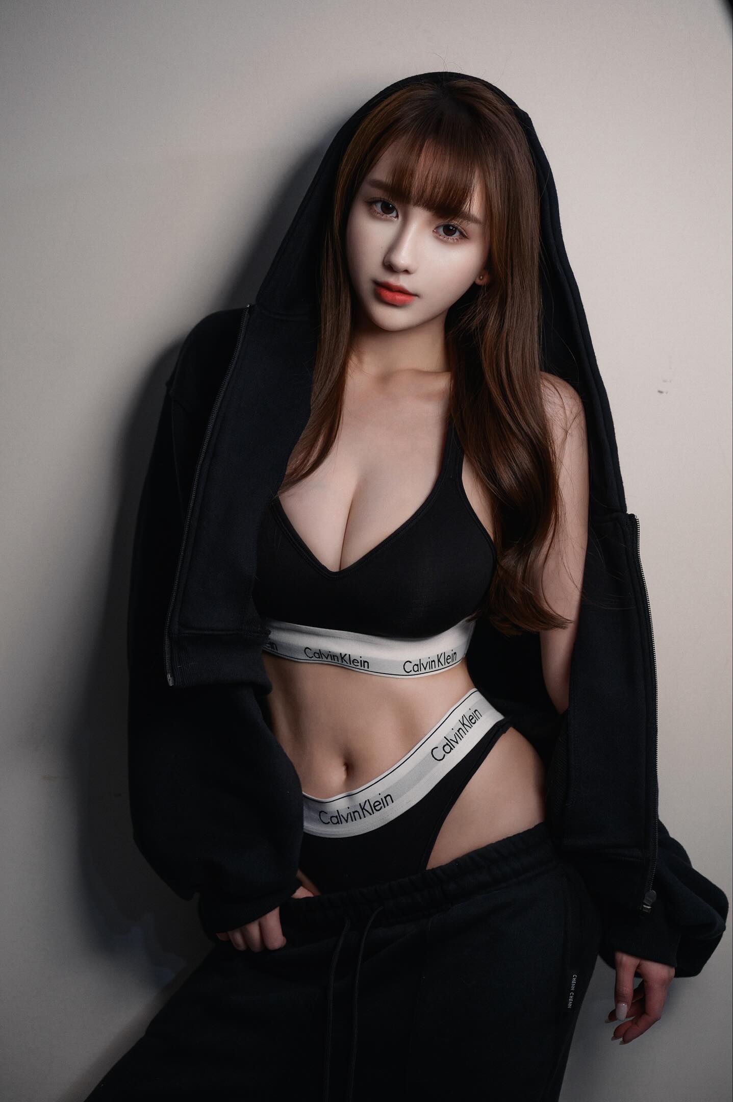 留学生约炮约爱加line：wt8135