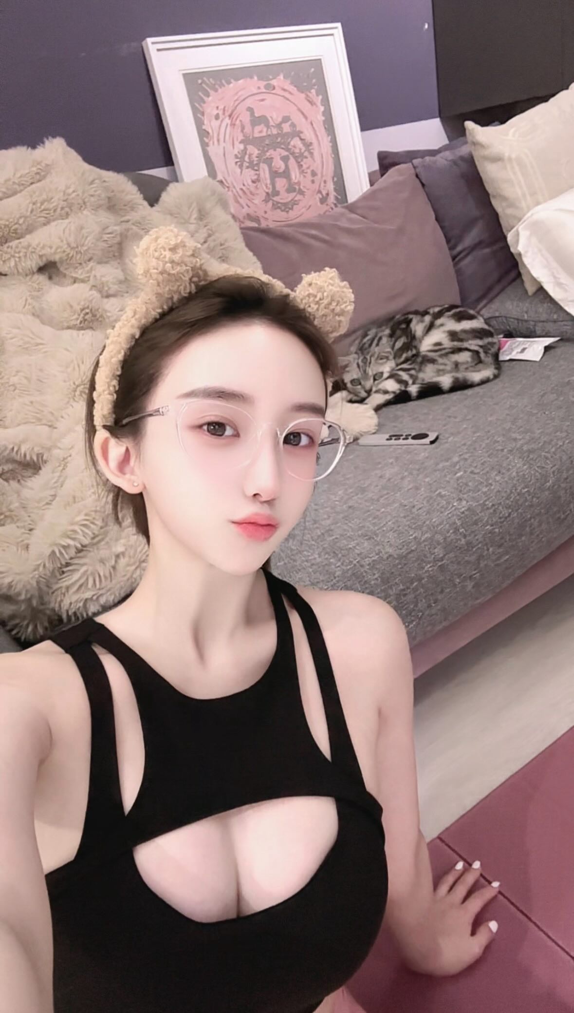 留学生约炮约爱加line：wt8135