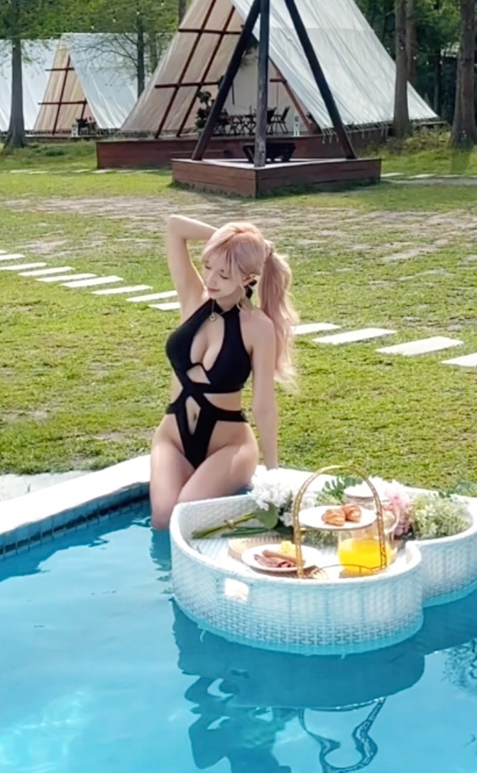 留学生约炮约爱加line：qj98877可上门