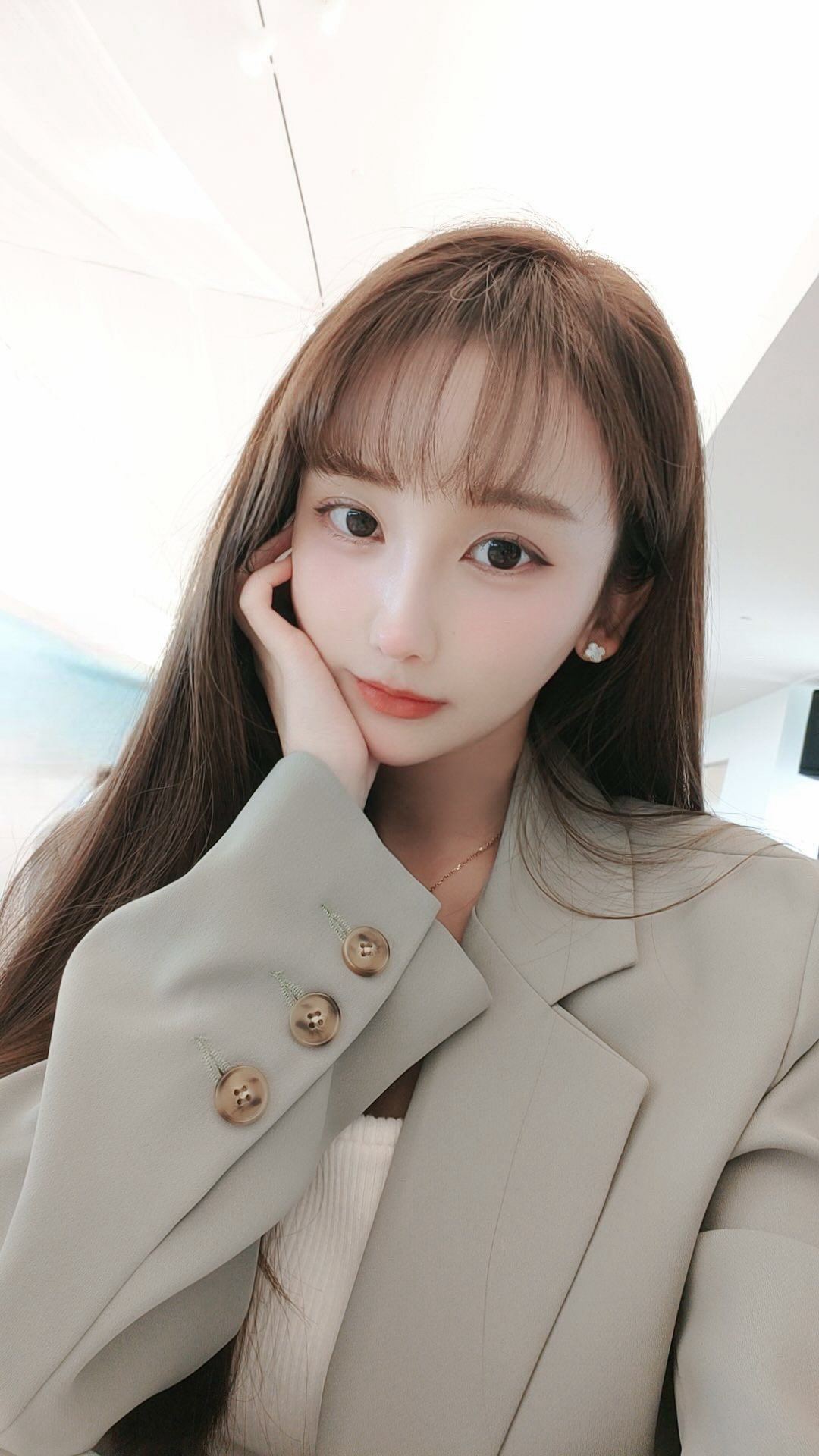 留学生约炮约爱加line：wt8135可上门